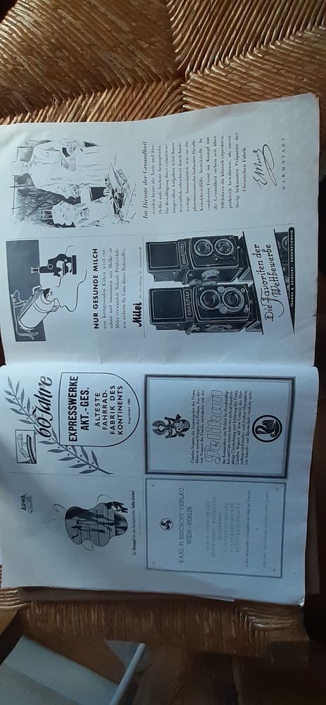 Revue DEUTCHAND 5 Rennes (35)