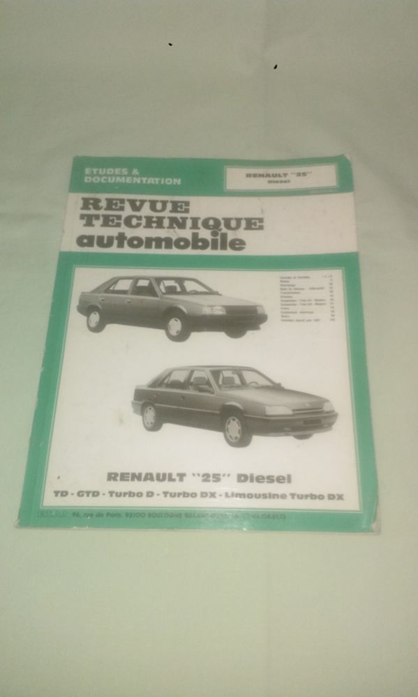 Revue technique R 25 10 Cahors (46)