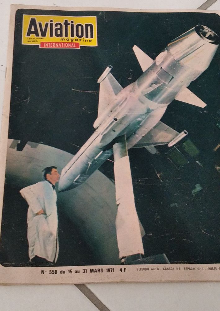 Revues anciennes aviation 5 Jou�-l�s-Tours (37)