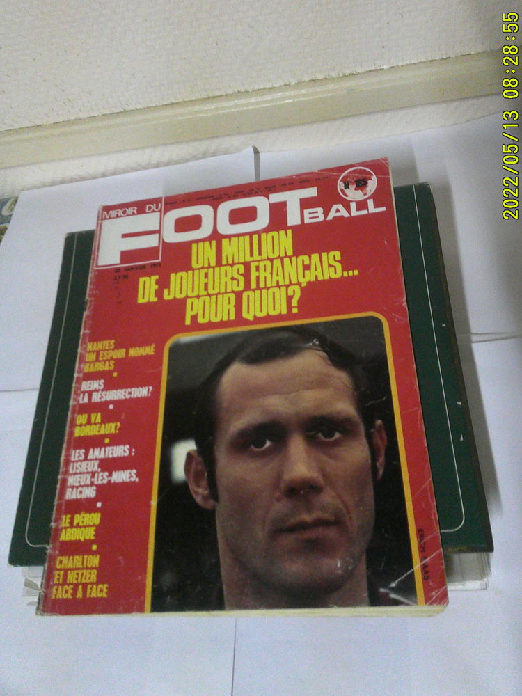lot de ( 3 ) Revues -  MIROIR  DU  FOOTBALL 15 Nontron (24)
