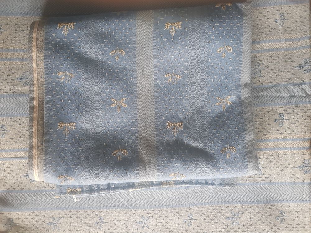 RIDEAU EPAIS BICOLORE (BLEU / BLANC) GALON FRONCEUR _ TBE 23 Paris 20 (75)