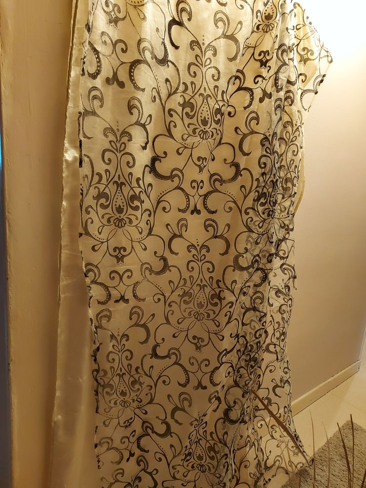 rideaux blanc avec des motifs noir 5 Charleville-M�zi�res (08)