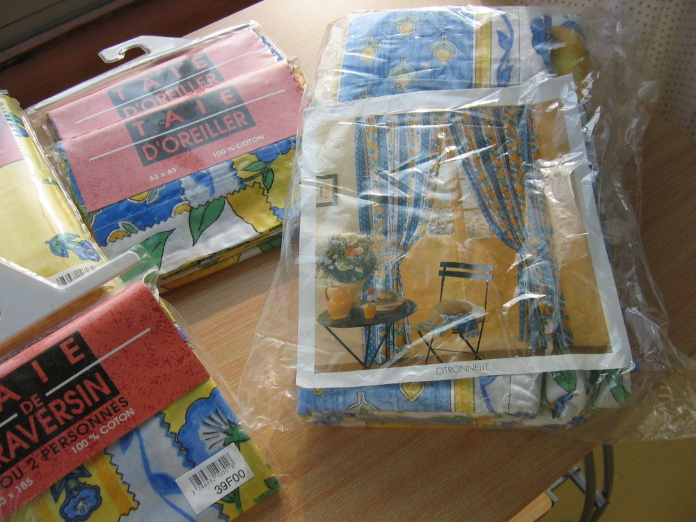 Rideaux + Lustre Proven�al. 15 Le Vernois (39)