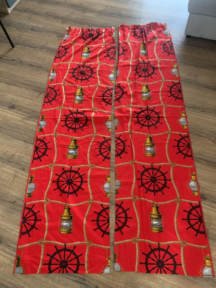 2  rideaux  motif     Barre de  bateaux    6 Saleilles (66)