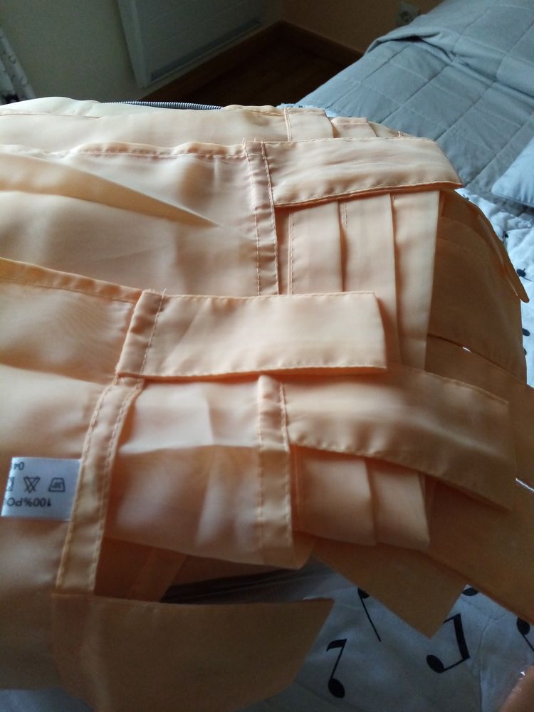 Rideaux � pattes saumon 240x240 Neufs 10 Chaumont (89)