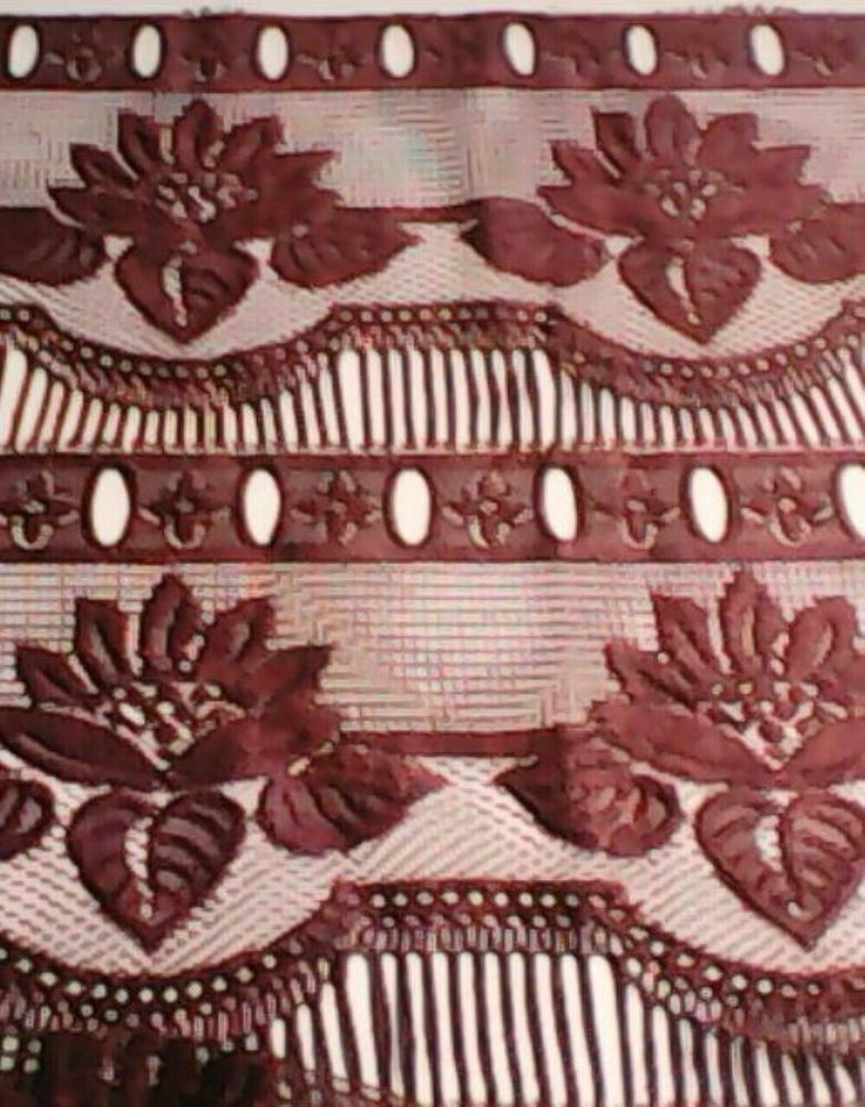 Rideaux violets pr�ts � poser 111 x 78 modulables 5 Jussey (70)