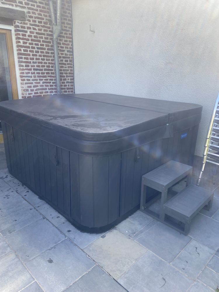 Spa Riptide 5 places 0 Fretin (59)