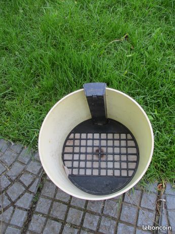 Pot riviera blanc 27 x 26 10 M�rignies (59)