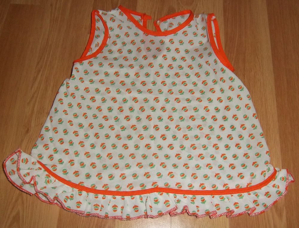 Robe ancienne poup�e polyamide 4 Colombier-Fontaine (25)