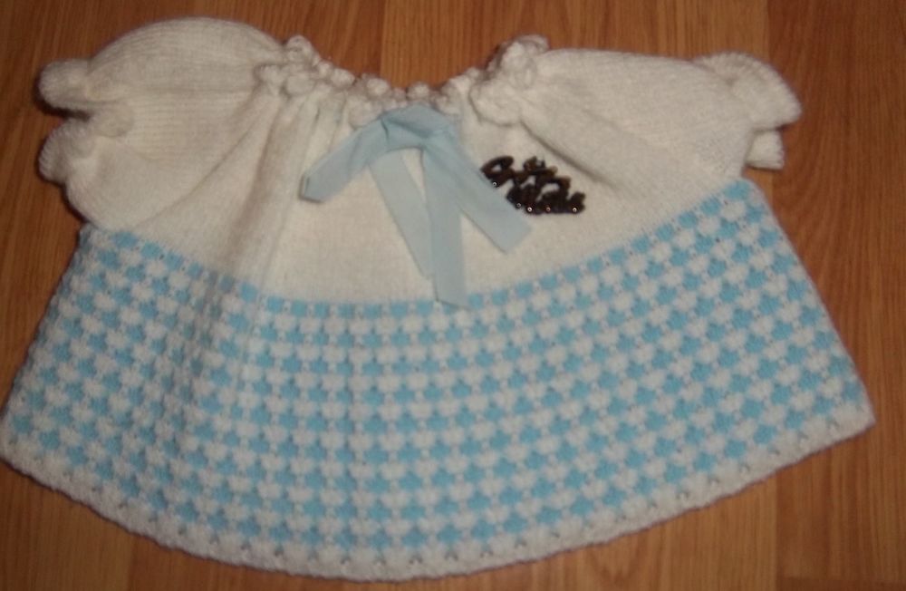 Robe ancienne tricot poup�e 2 Colombier-Fontaine (25)