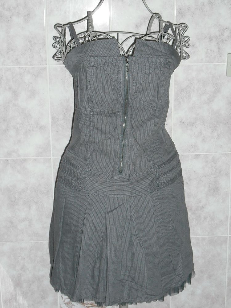 robe avec bretelles réglables 15 Cramont (80)