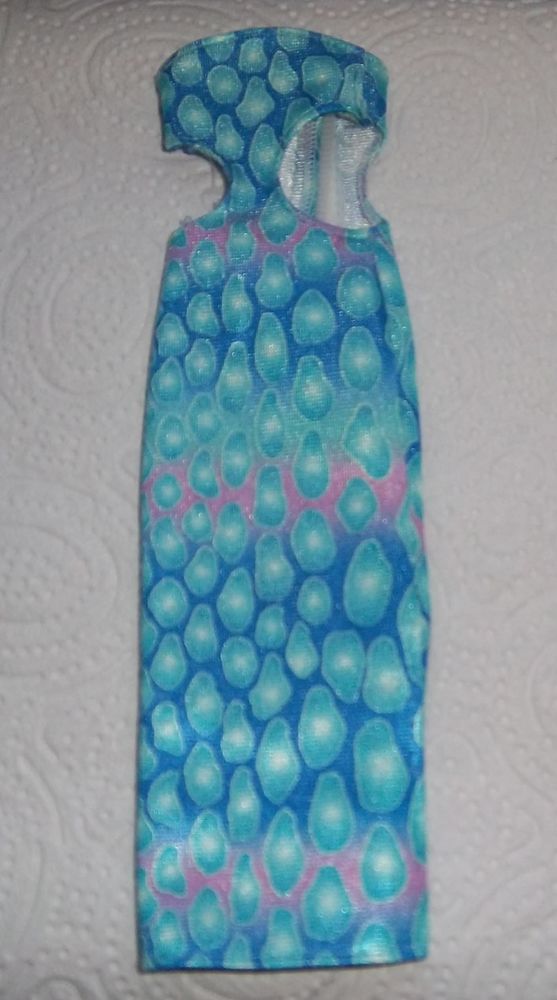 Robe Barbie Amazing Nails bleue 1 Colombier-Fontaine (25)