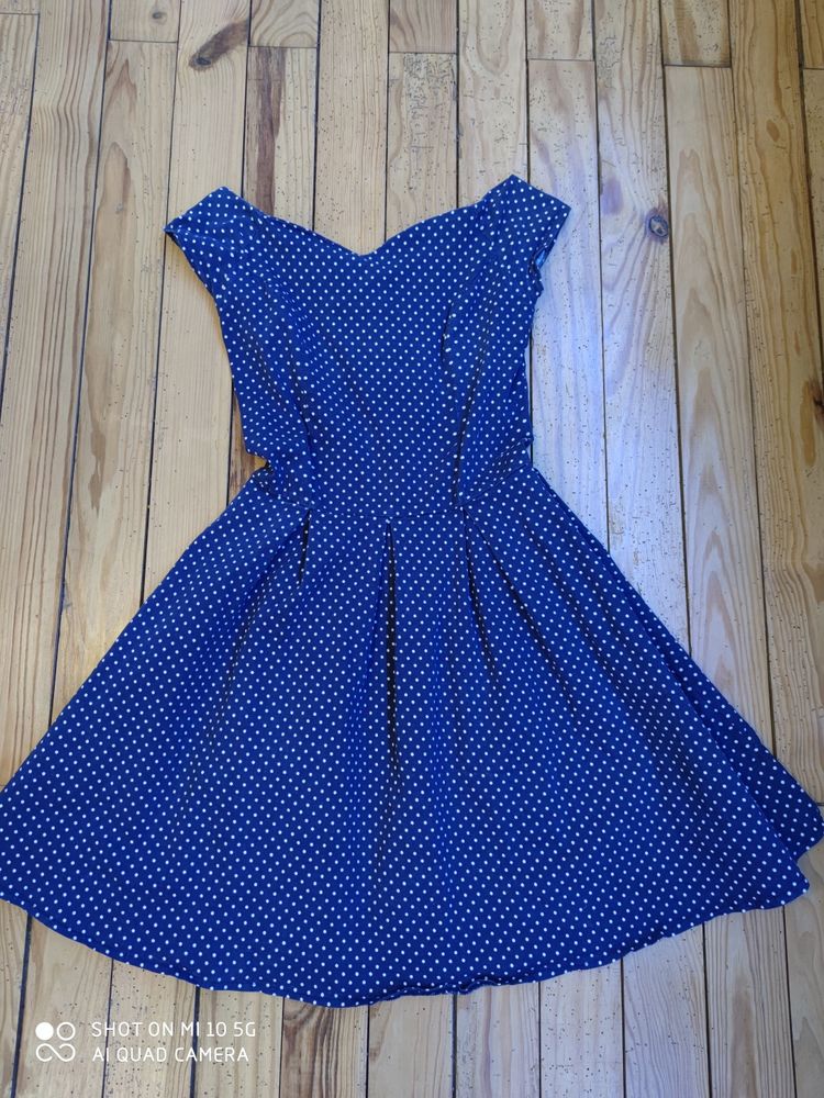 Robe ? �t� col bateau 10 Hagetmau (40)