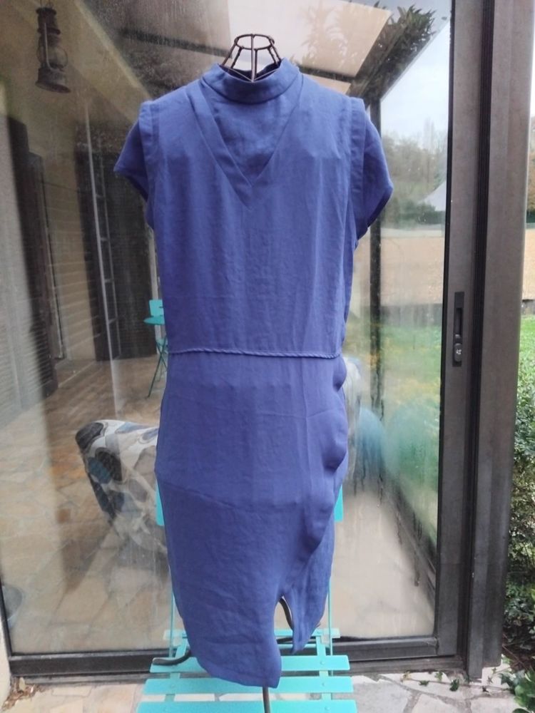 Robe bleue Cot�lac oubli�e dans un placard   Taille 3 /38 30 Lourdes (65)
