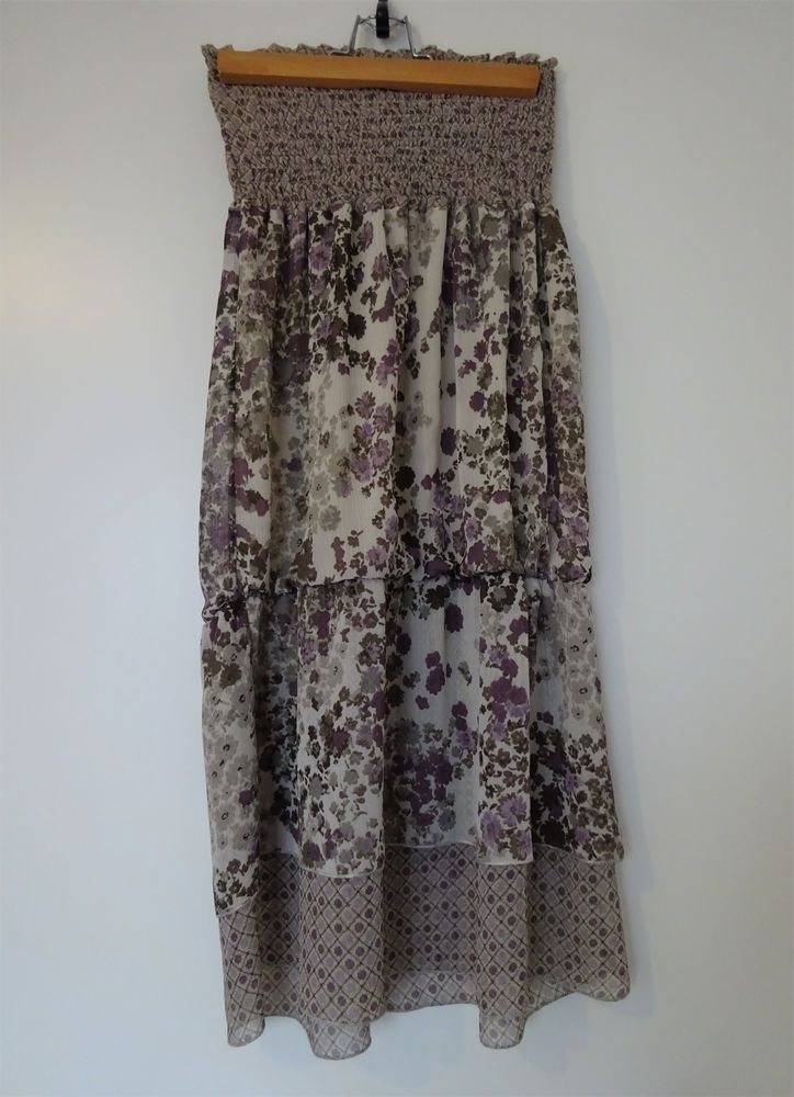 Robe bustier beige � fleurs 36 12 Saint-Laurent-du-Var (06)