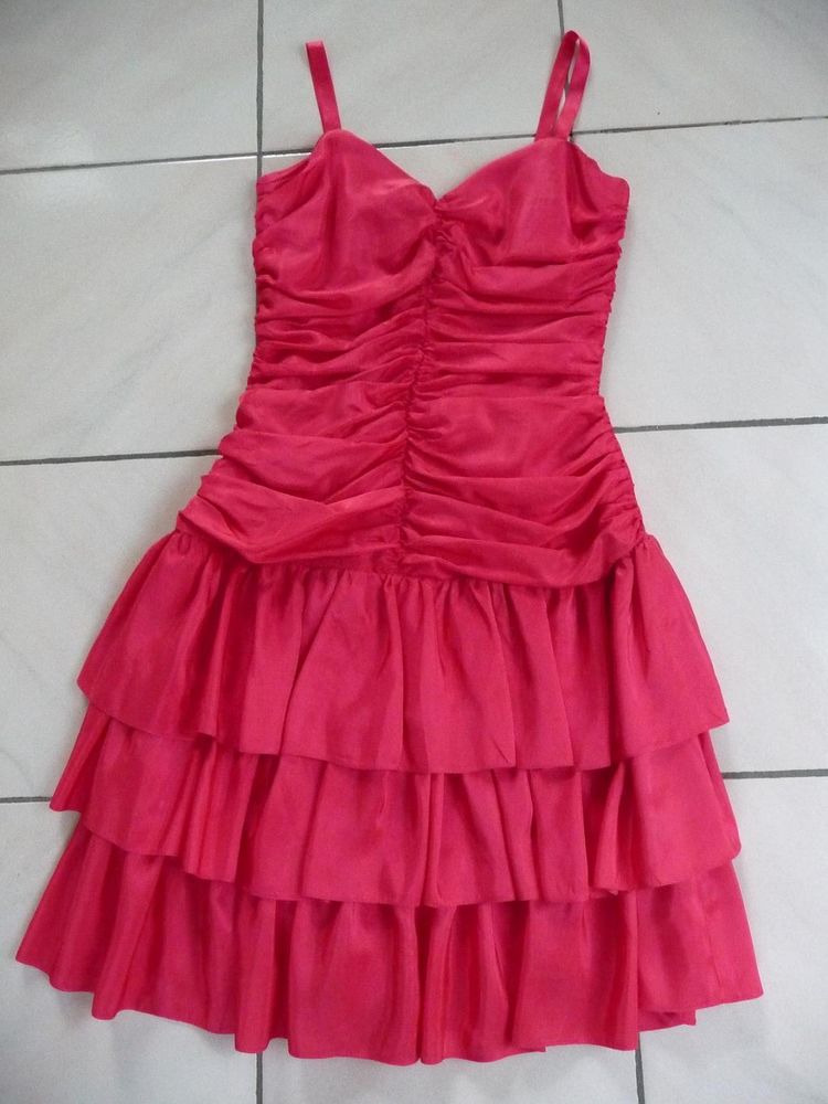 Robe bustier soir�e ou c�r�monie T.36 - N E U V E 55 Celles-sur-Belle (79)