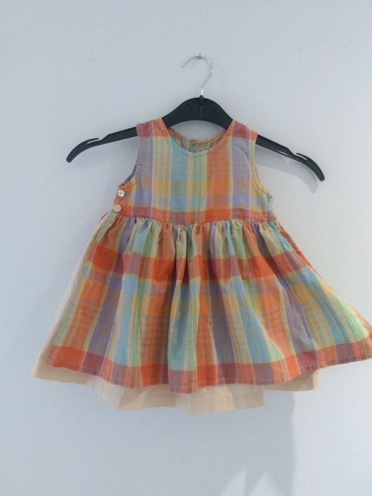 Robe � carreaux 8 Calais (62)