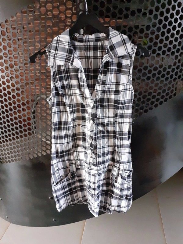 Robe � carreaux 2 Montreuil-le-Gast (35)