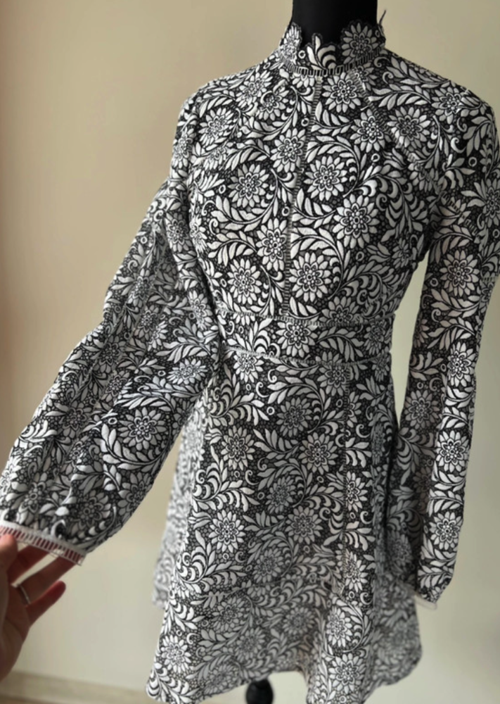 Robe casual Ted Baker
S / 36 / 8�Neuf avec �tiquette 190 Nice (06)