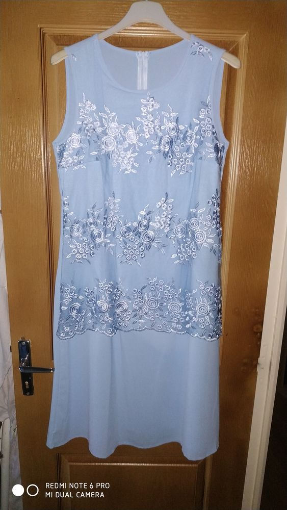 robe de c�r�monie mariage 150 Thise (25)