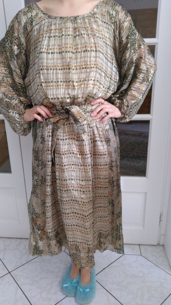 Robe de c�r�monie en soie naturelle 80 Saint-Cyr-l'�cole (78)