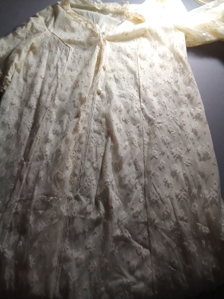 Robe de chambre dentelle 9 Toulon (83)