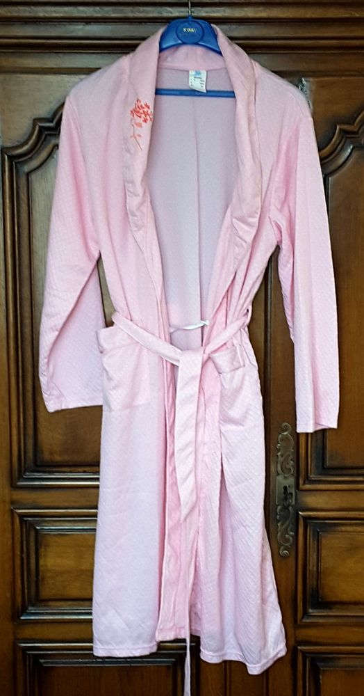 Robe de chambre rose - légère - Carré d'azur - 46-48 5 Limoges (87)