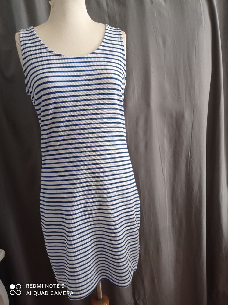 robe dos nu de chez Mim taille L 5 Le Havre (76)