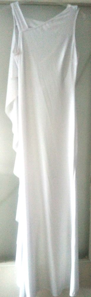 Robe cocktail blanche 20 Nantes (44)