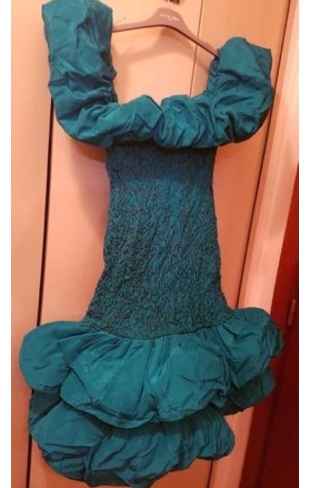 Robe cocktail fantaisie, vert �meraude, doubl�e, Bretelles et volants modelable 35 Courbevoie (92)