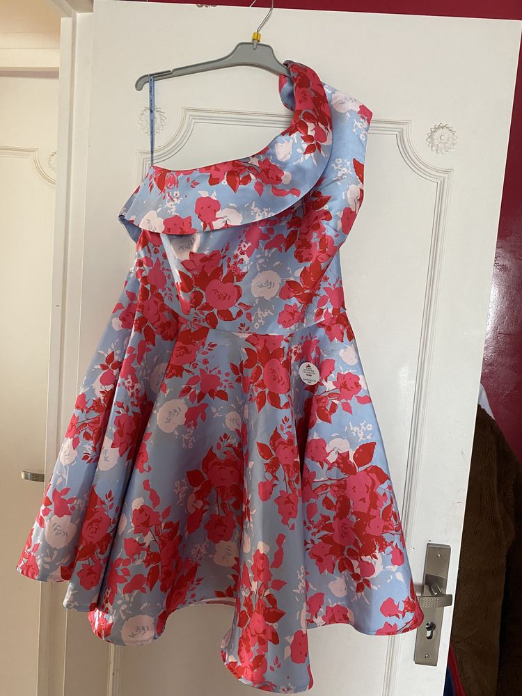 Robe cocktail 130 Sucy-en-Brie (94)