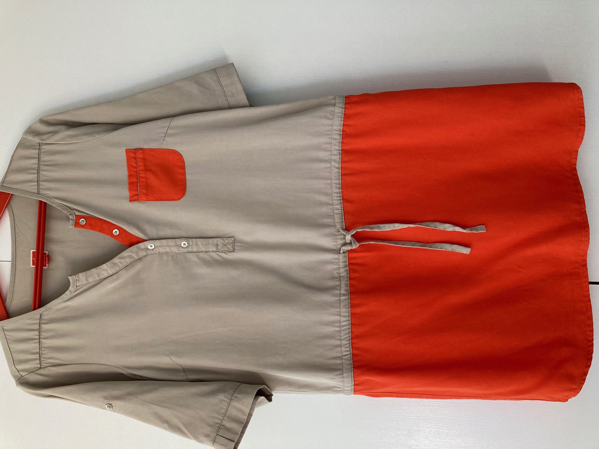 Robe bi-color orange et beige marque Miss Captain T.38 3 Aix-en-Provence (13)