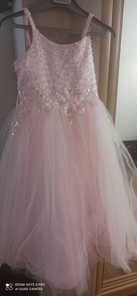 Robe cort�ge 40 La Possession (97)