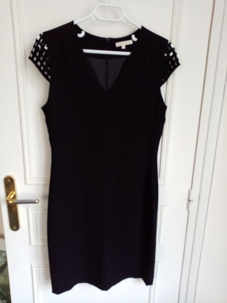 Robe courte G�rard Danel 30 Saint-Germain-en-Laye (78)