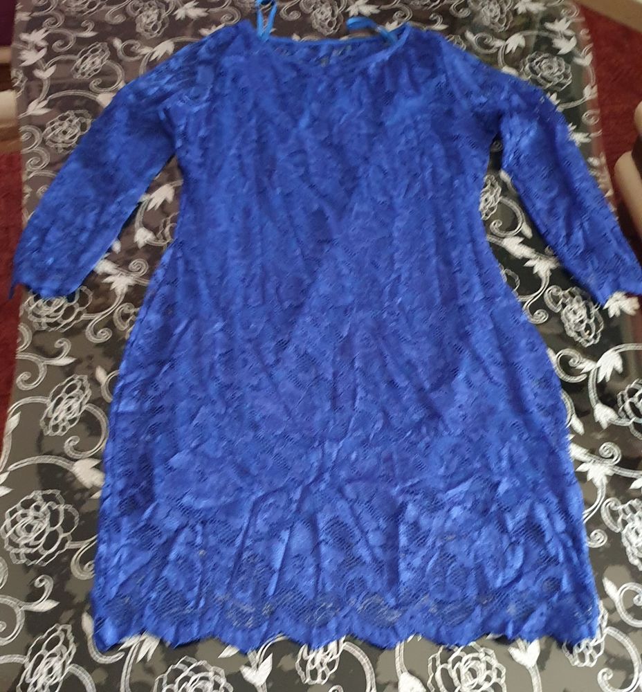 Robe en dentelle 45 H�rouville-Saint-Clair (14)