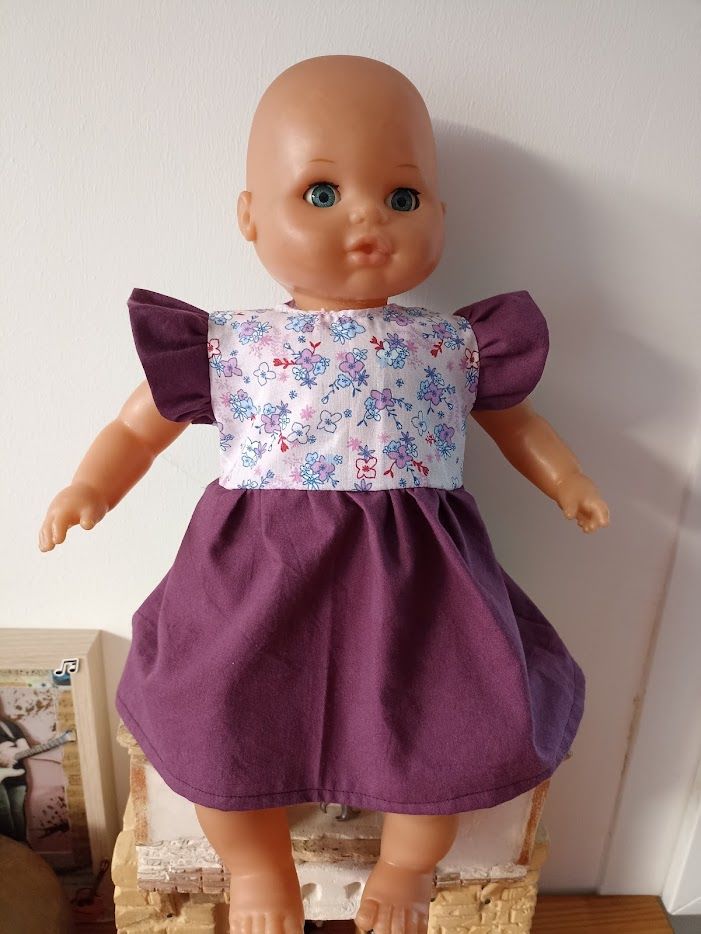 Robe deux couleurs pour poup�e Corolle 36 cm 6 P�rigny (17)