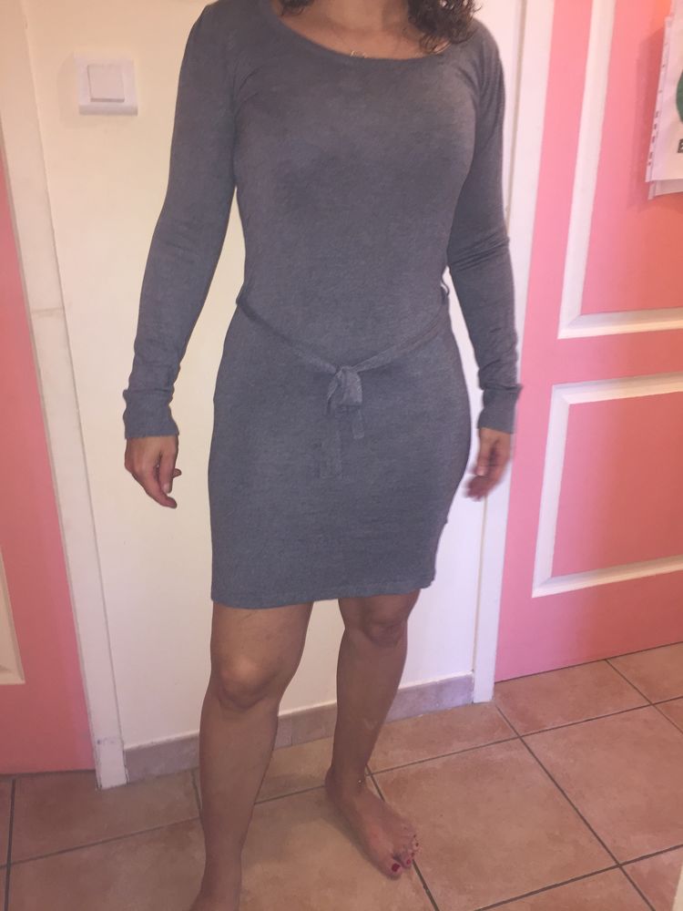 Robe  Etam grise neuve taille 38 � 10 euros 10 Laura�t (32)