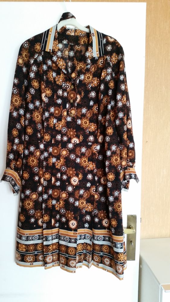 Robe femme en laine 15 Paris 13 (75)