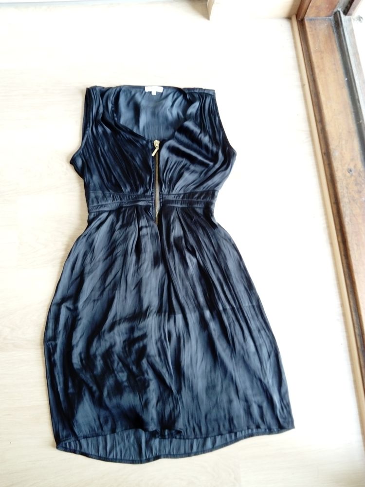  robe femme taille 40-42 2 Mulhouse (68)