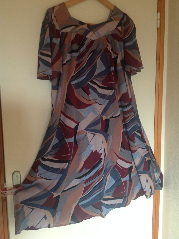 ROBE GRANDE TAILLE MULTICOULEUR Envoi Possible
15 Tr�gunc (29)