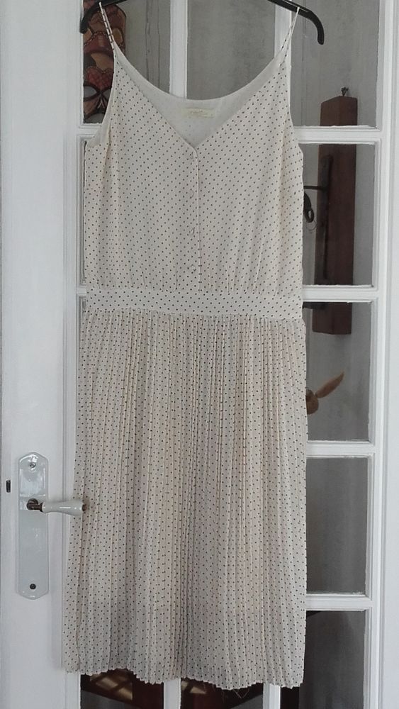 robe d'�t� habill�e 40 Avelin (59)