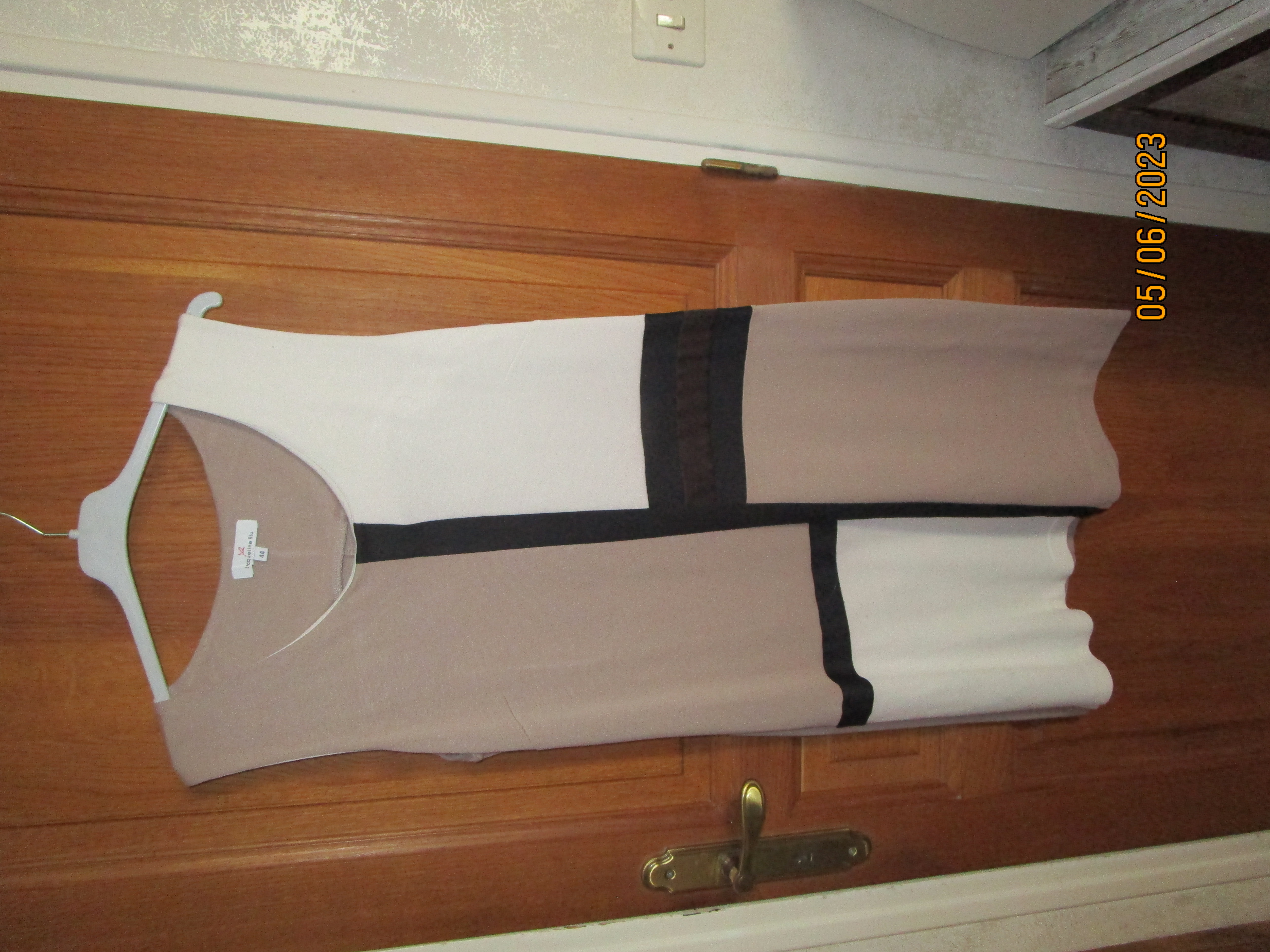 robe hiver JACQUELINE RIU 15 Chanteloup-en-Brie (77)