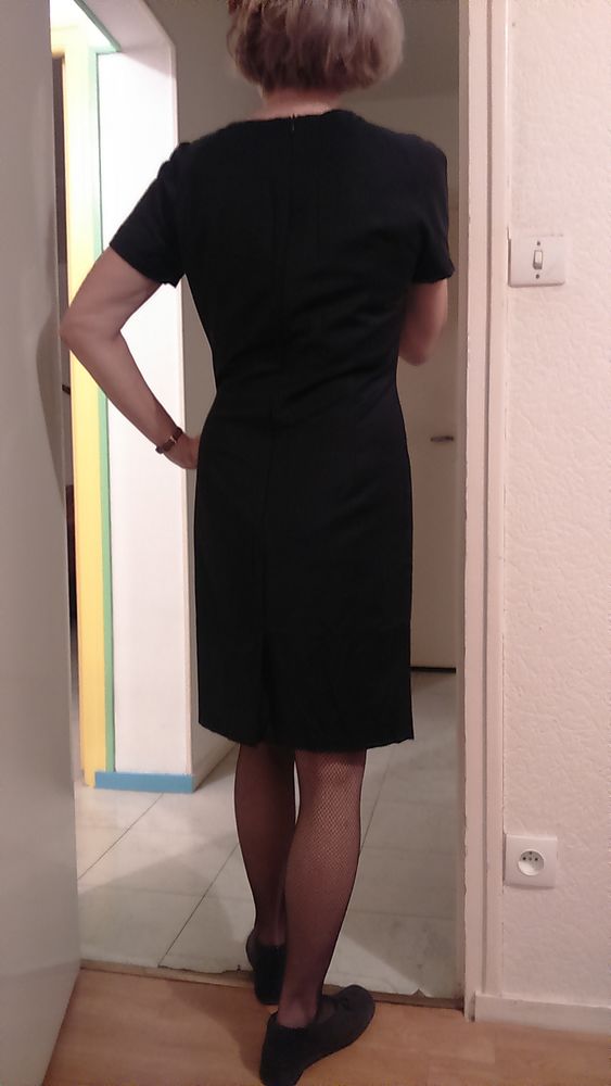 Robe intemporelle en drap de laine 15 Soissons (02)