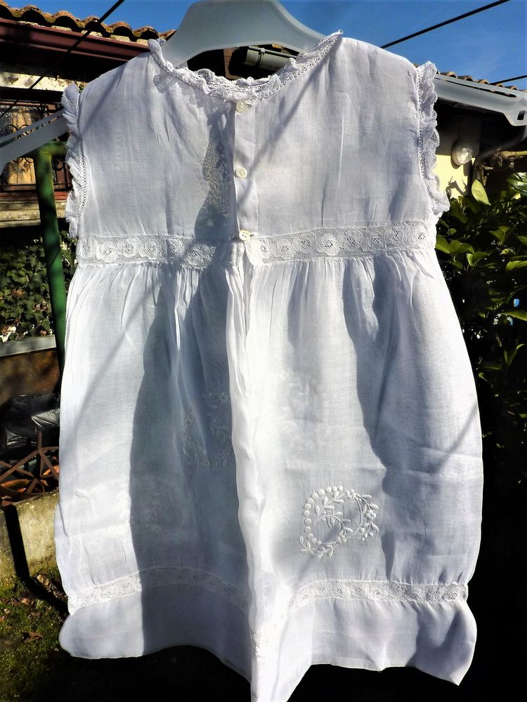 Robe longue de B�B� 25 Saint-M�dard-en-Jalles (33)