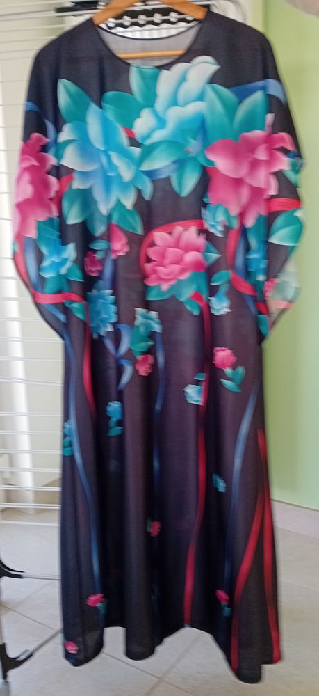 Robe Longue pour Femme T.44/XXL 5 Saint-Dizier (52)