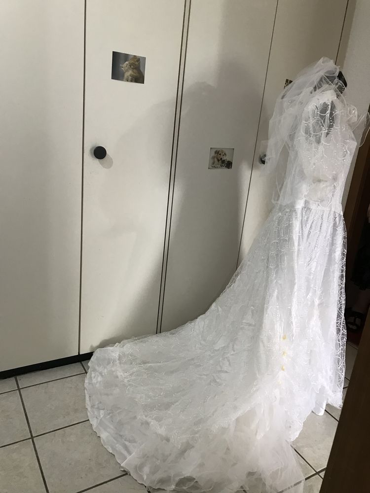 Robe de mariage blanche 0 Curciat-Dongalon (01)