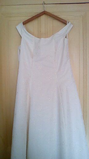 robe de mari� et de soir�e 180 Bourg-de-Thizy (69)