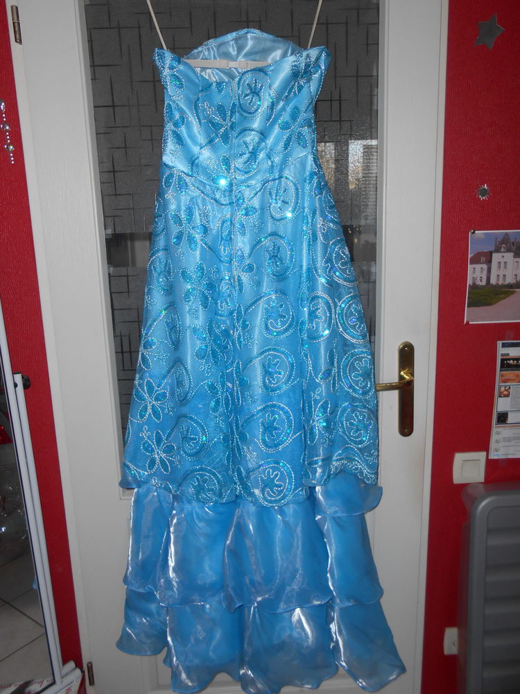 ROBE DE MARIEE OU CEREMONIE NEUVE 250 Chevigny-Saint-Sauveur (21)