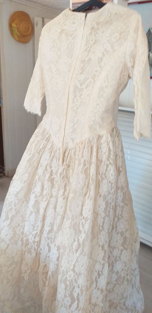 robe de mariée dentelle  1000 Le Castellet (83)