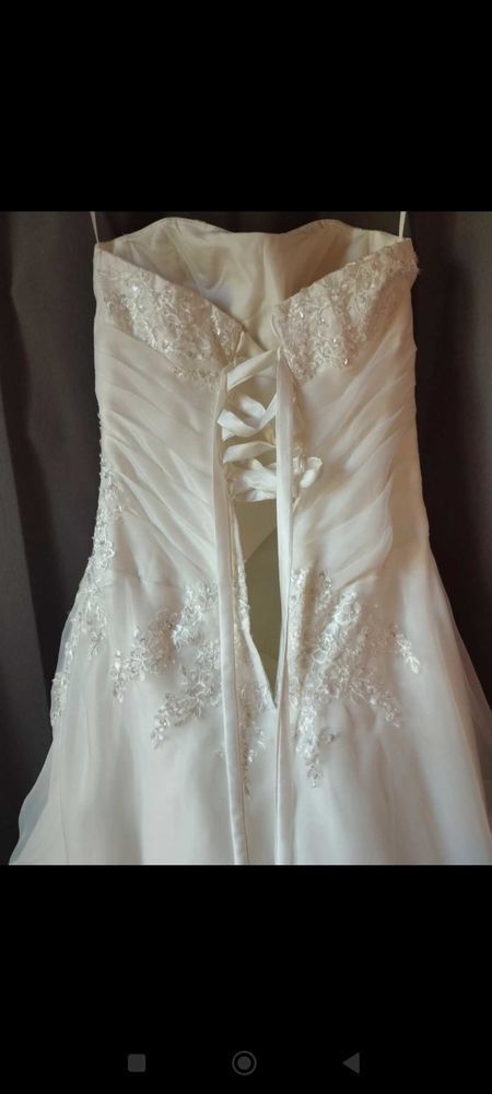 Robe de mari�e neuve 120 Saint-Pierre-de-Cerni�res (27)